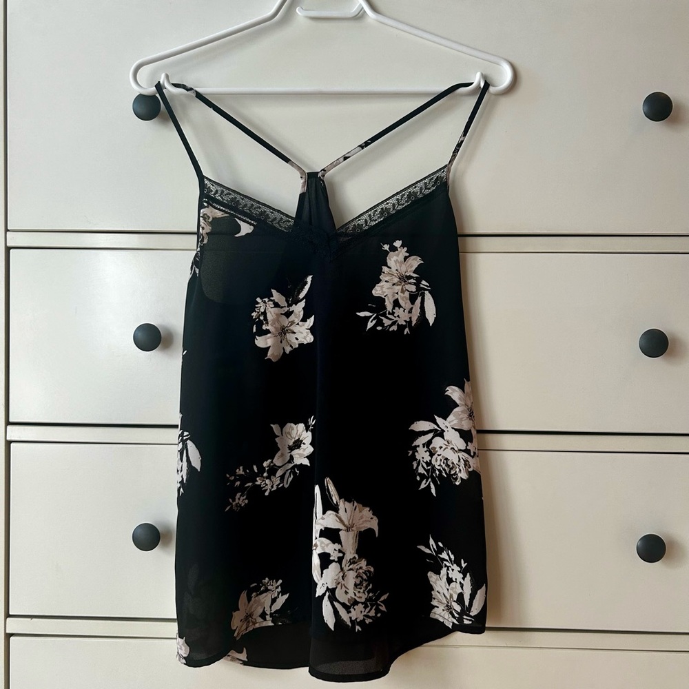 BB Dakota Black and Cream Floral Top